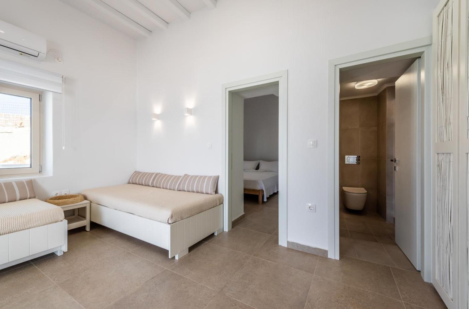 Anemi Suites آداماس الغرفة الصورة